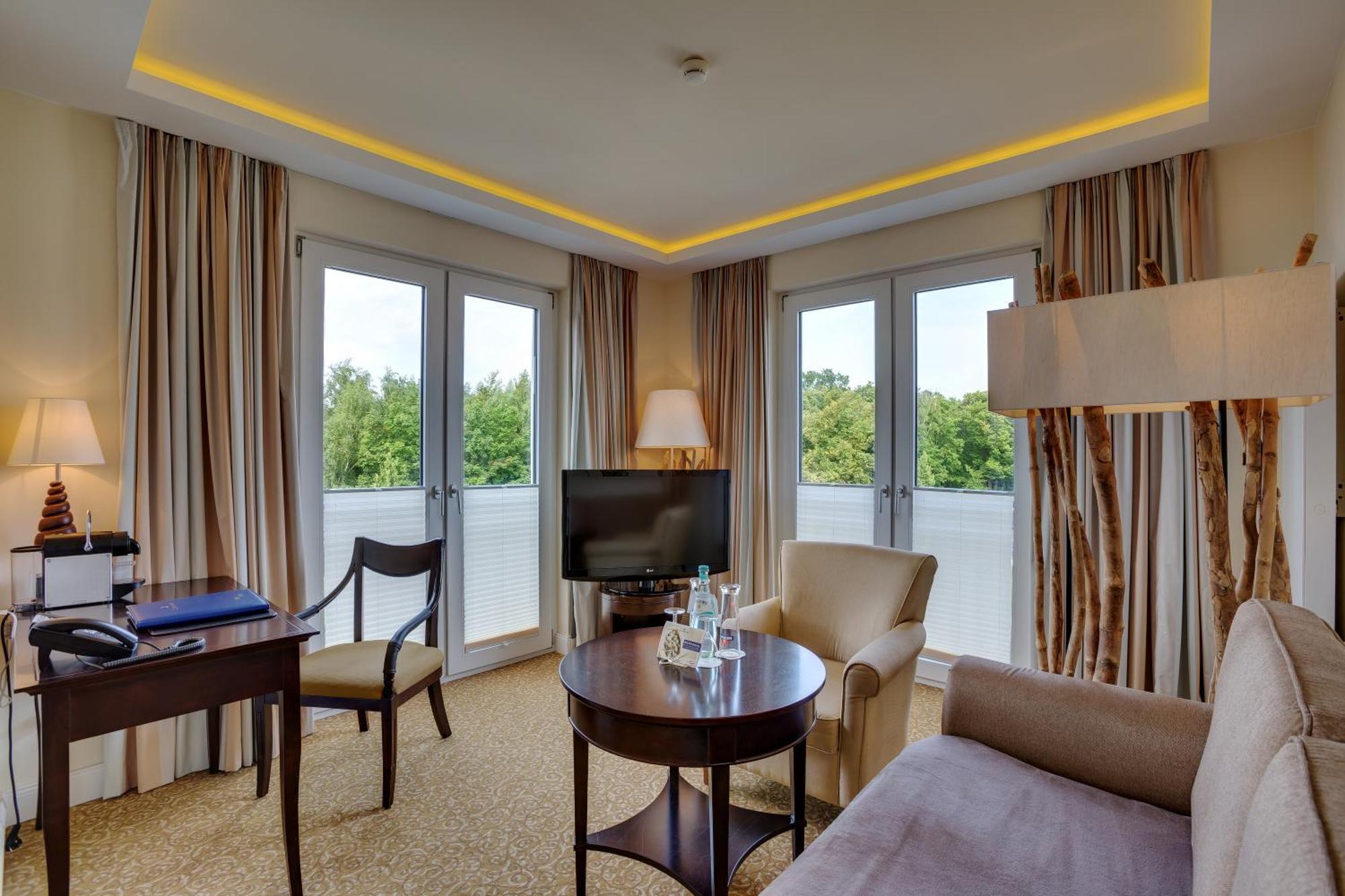 Upstalsboom Kuehlungsborn Hotel Ngoại thất bức ảnh