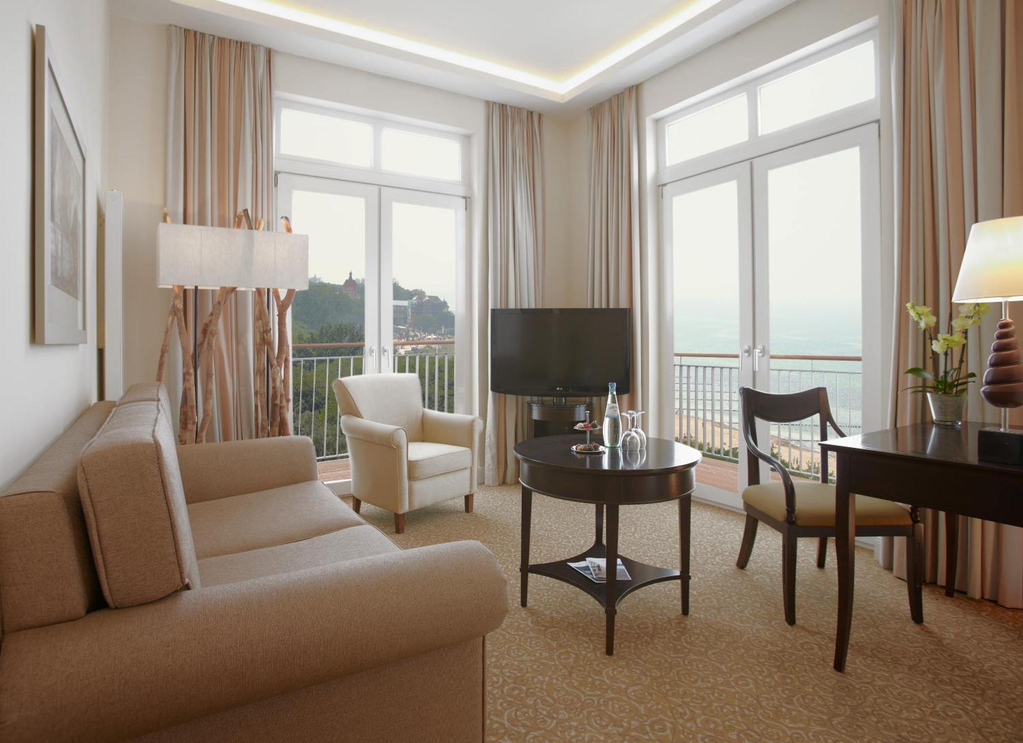 Upstalsboom Kuehlungsborn Hotel Ngoại thất bức ảnh