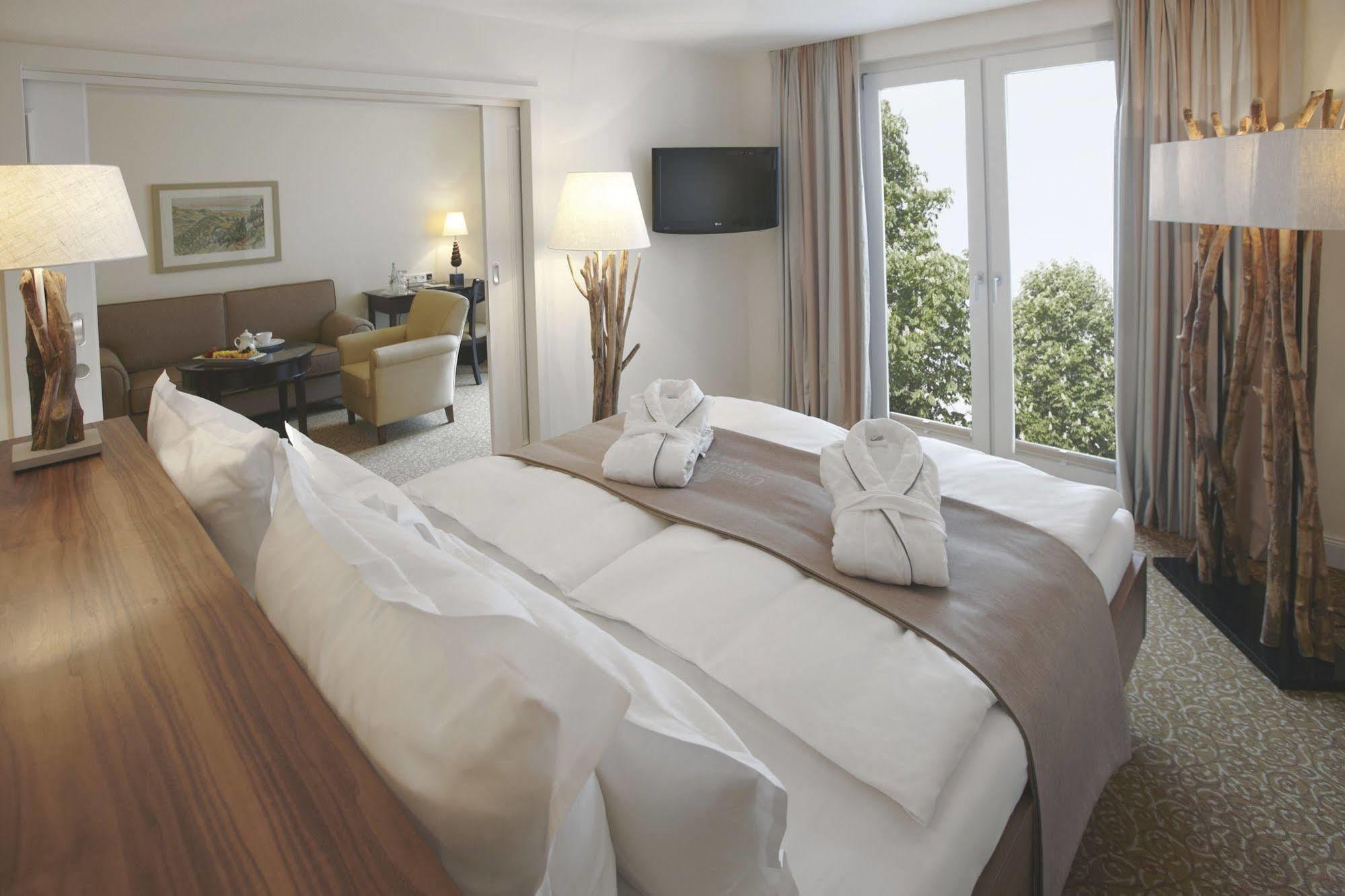 Upstalsboom Kuehlungsborn Hotel Ngoại thất bức ảnh